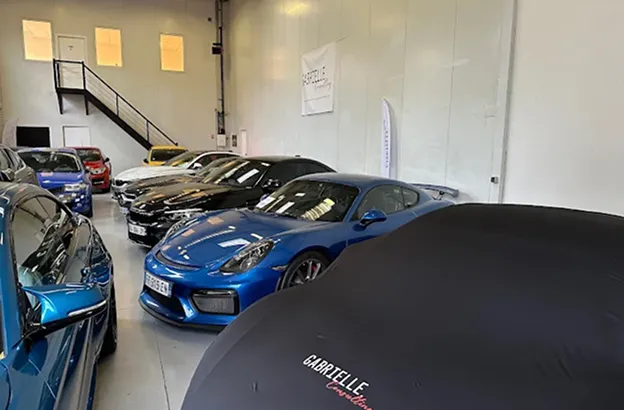 Garage spécialisé dans la vente de voitures haut de gamme à Villebon sur Yvette - Essonne (91)